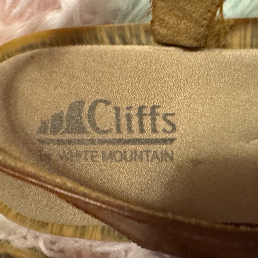 Cliffs White Mountain Sandals Size 9.5M - Picture 2 of 5